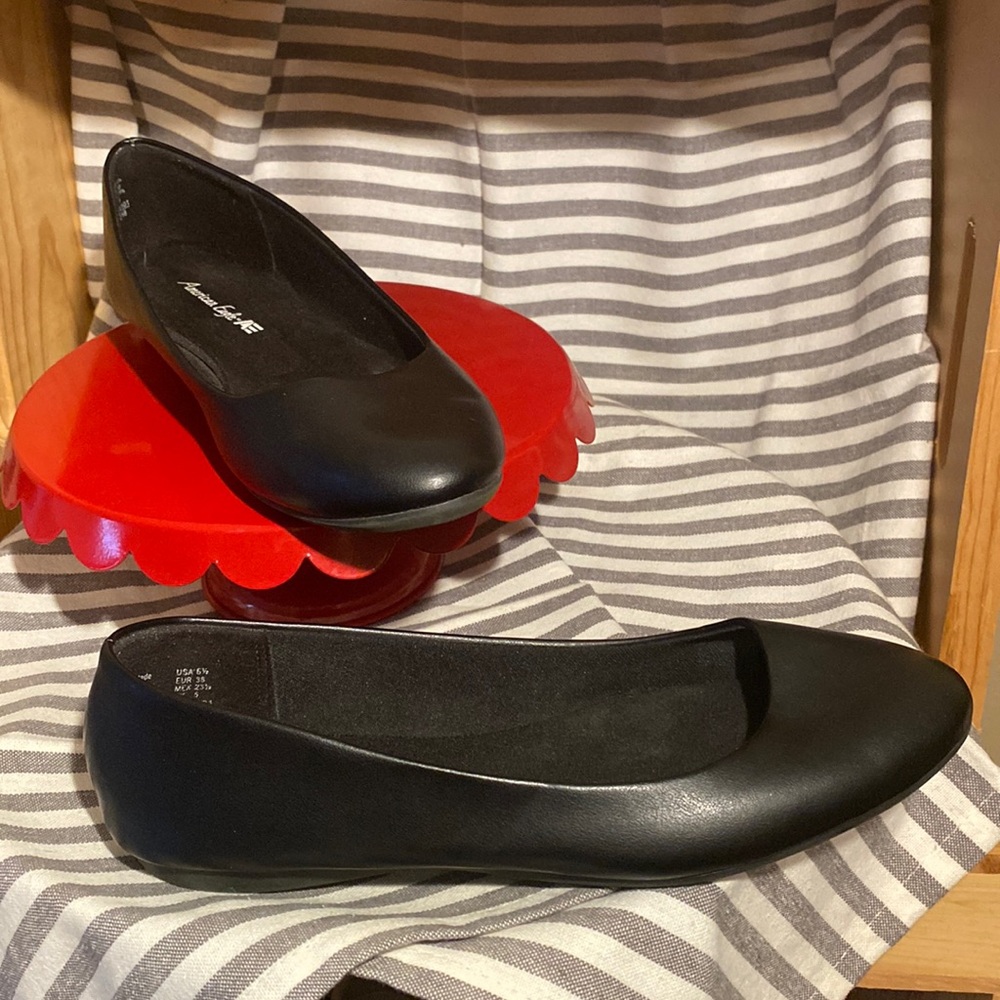 #92 American Eagle Flats - Black